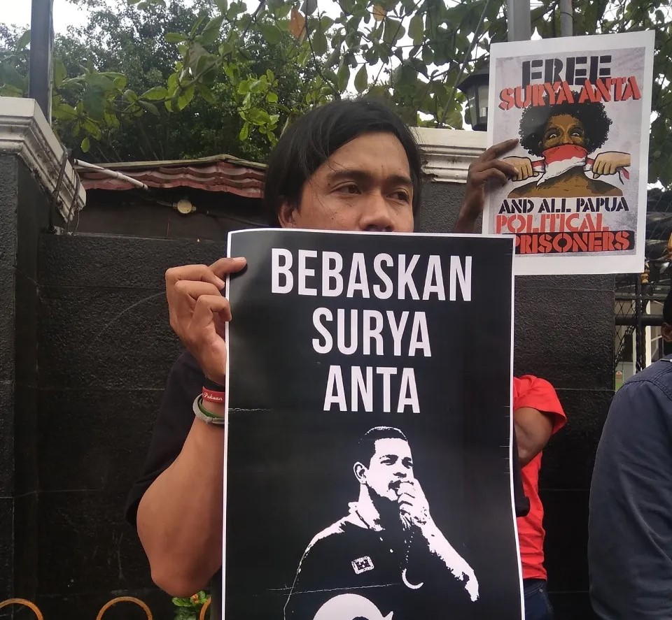 Scores of Papua activists across Indonesia awaiting trial for treason