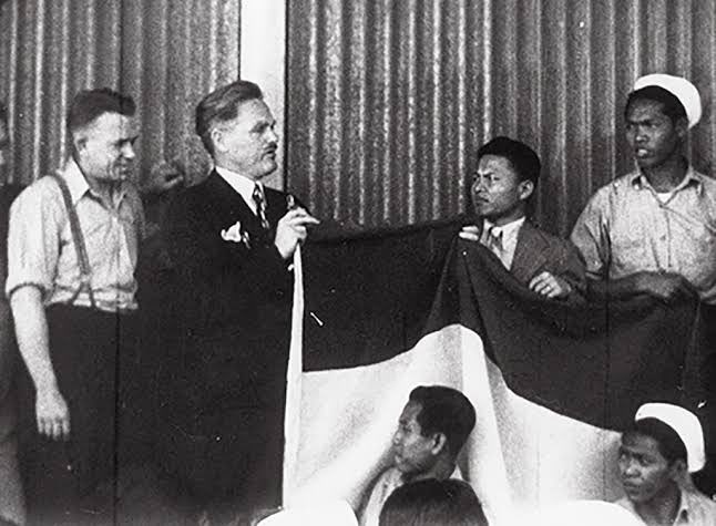 When the Australian waterfront stood with Indonesia